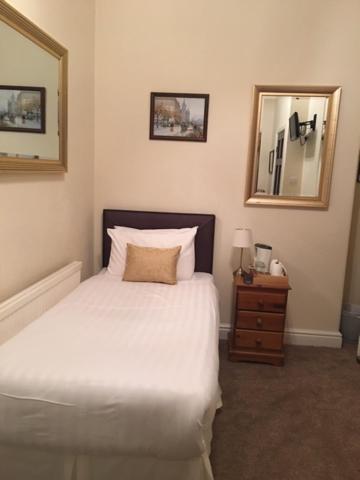 Lincoln Guest House Кесвик Екстериор снимка